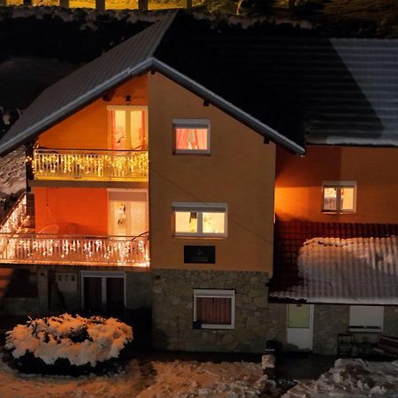 Apartments Green Park Rakovica Εξωτερικό φωτογραφία